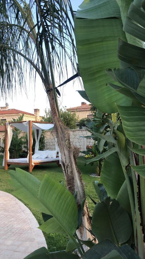 Triangulo Hotel Alacati Exterior photo
