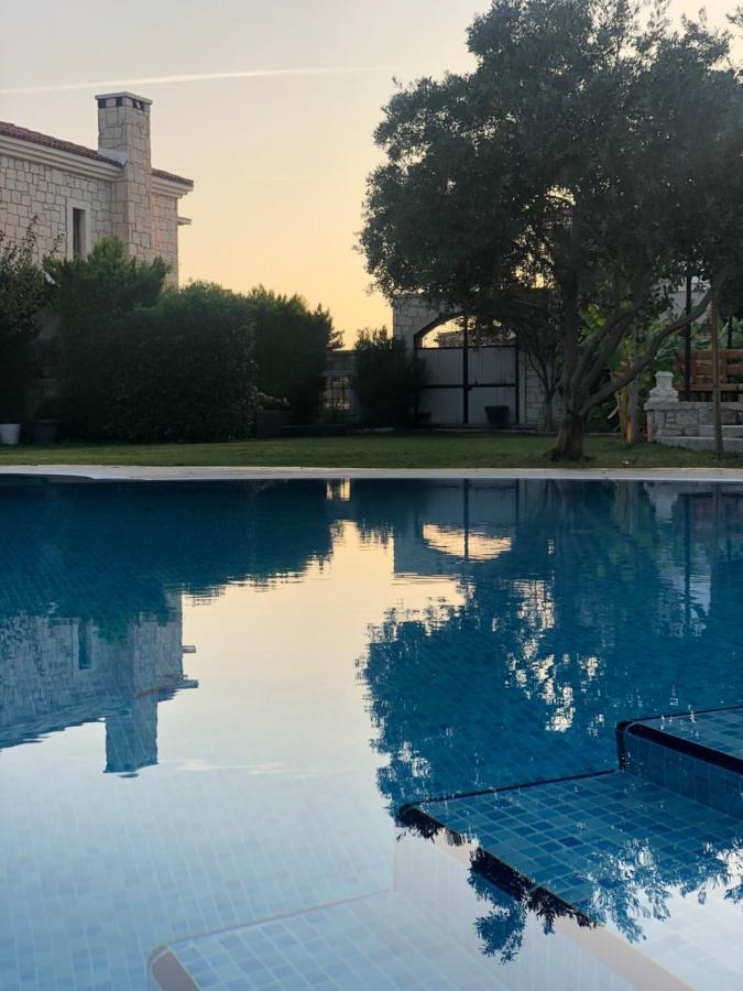 Triangulo Hotel Alacati Exterior photo